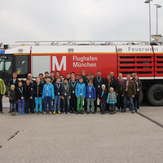 2014_Jugendausflug_Flughafenfeuerwehr_München.JPG